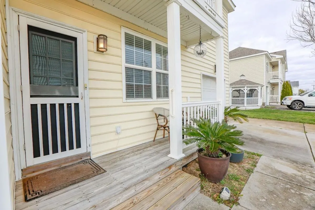 בית נופש וירג'יניה ביץ' Upscale Ideal Location 4 Beach Vacay H20 Views