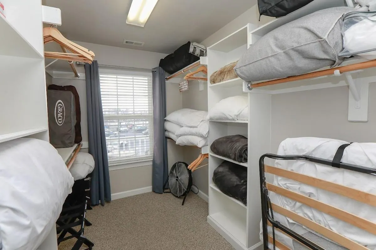 Upscale Ideal Location 4 Beach Vacay H20 Views 버지니아비치 펜션